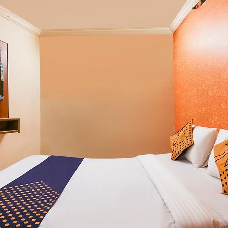 Hotel O Super Guest House Ahmedabad Extérieur photo