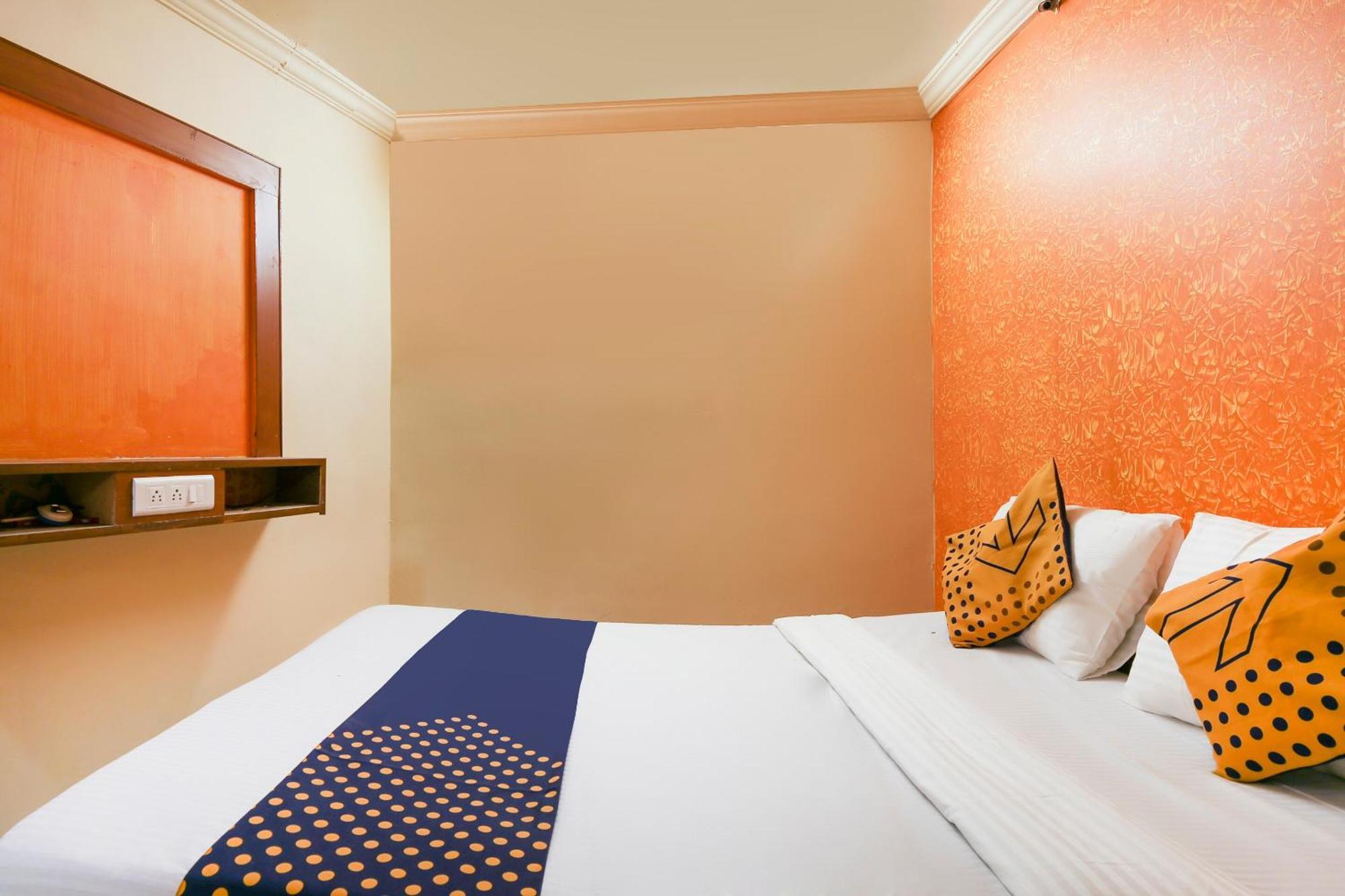 Hotel O Super Guest House Ahmedabad Extérieur photo