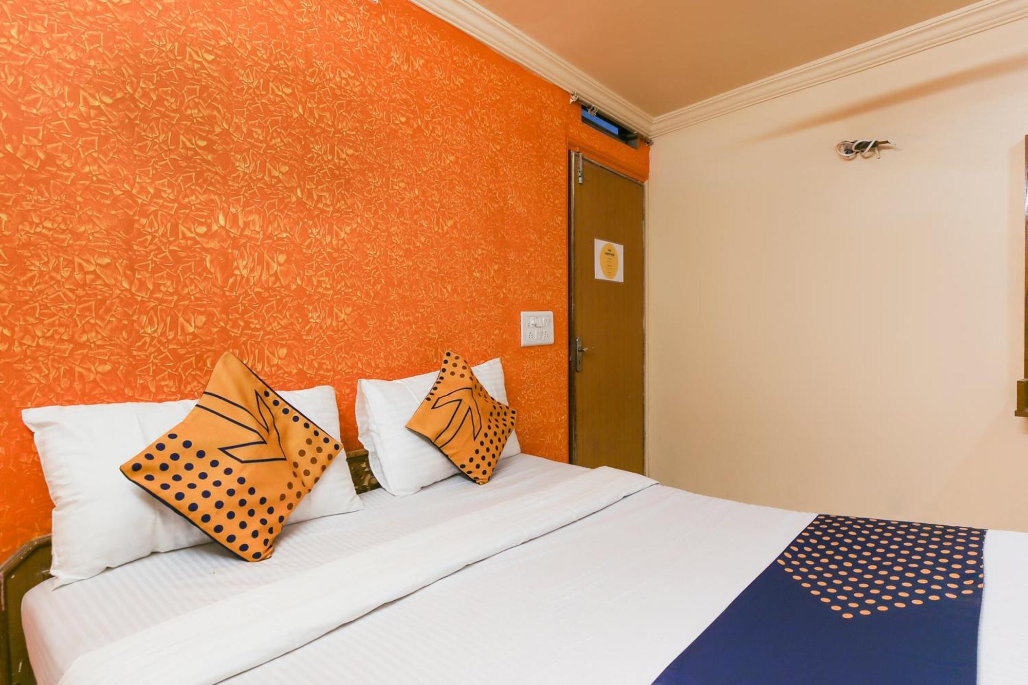 Hotel O Super Guest House Ahmedabad Extérieur photo