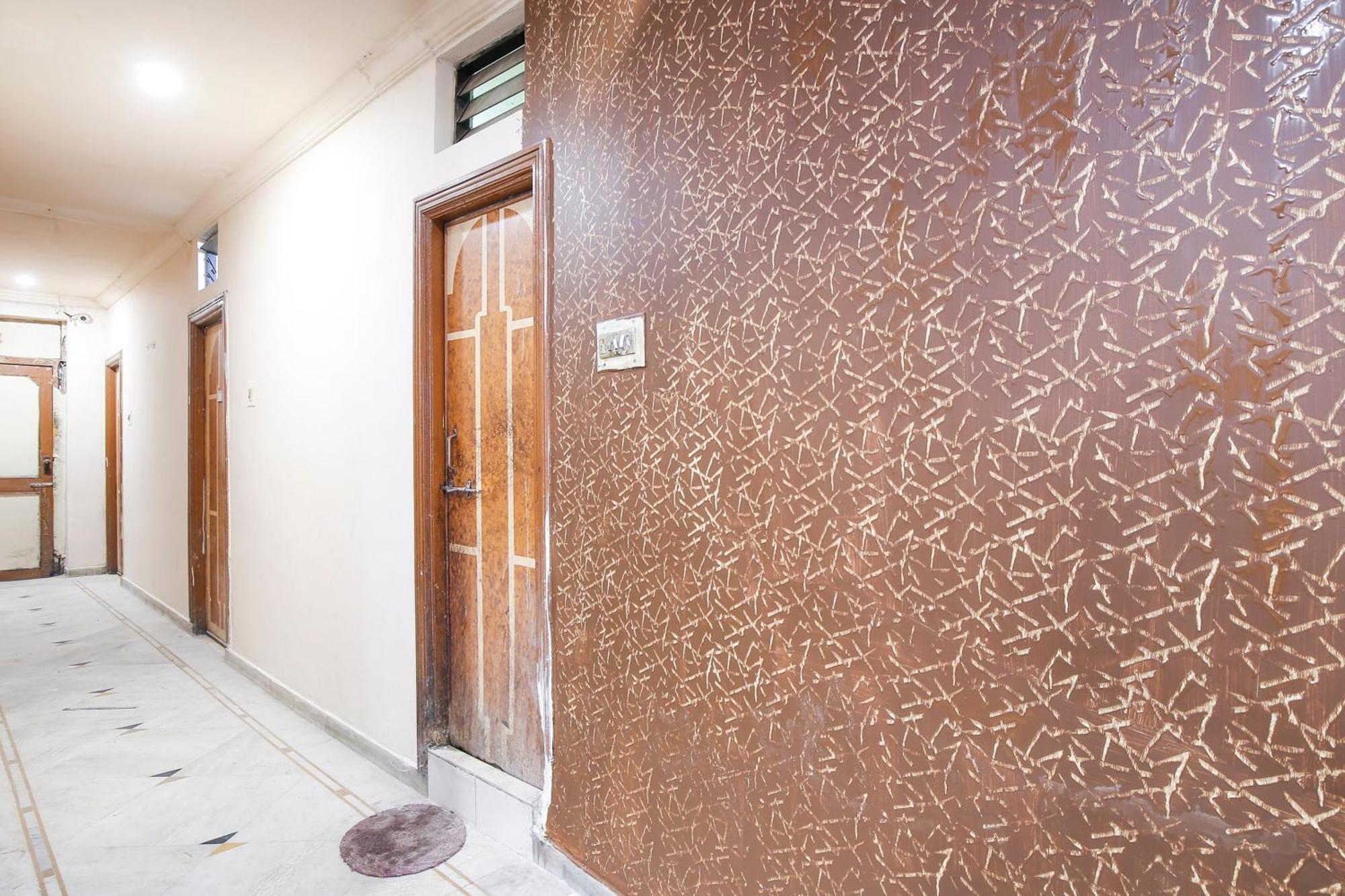 Hotel O Super Guest House Ahmedabad Extérieur photo