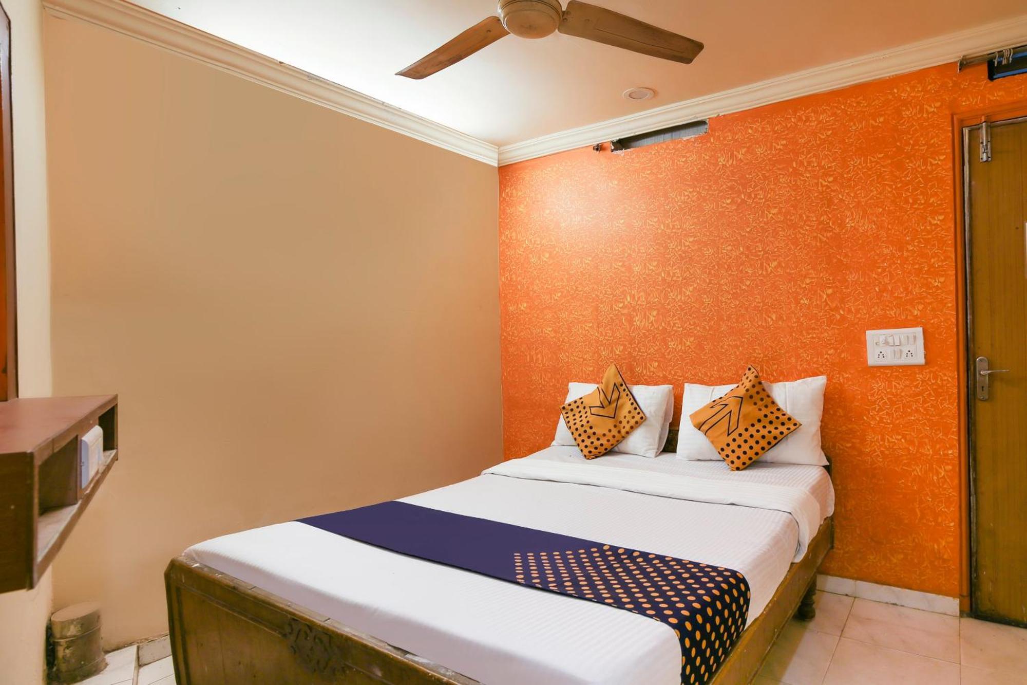 Hotel O Super Guest House Ahmedabad Extérieur photo