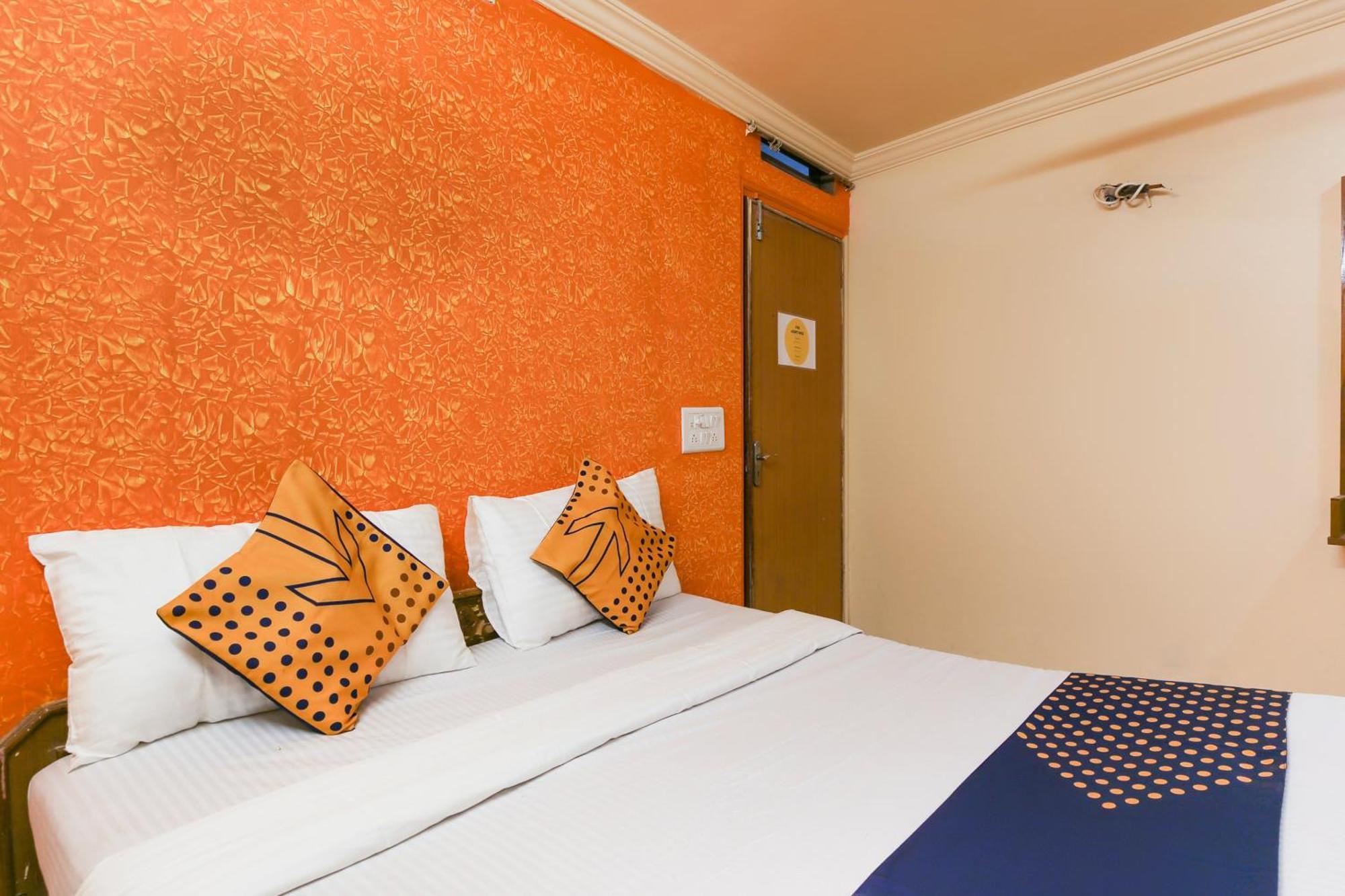 Hotel O Super Guest House Ahmedabad Extérieur photo