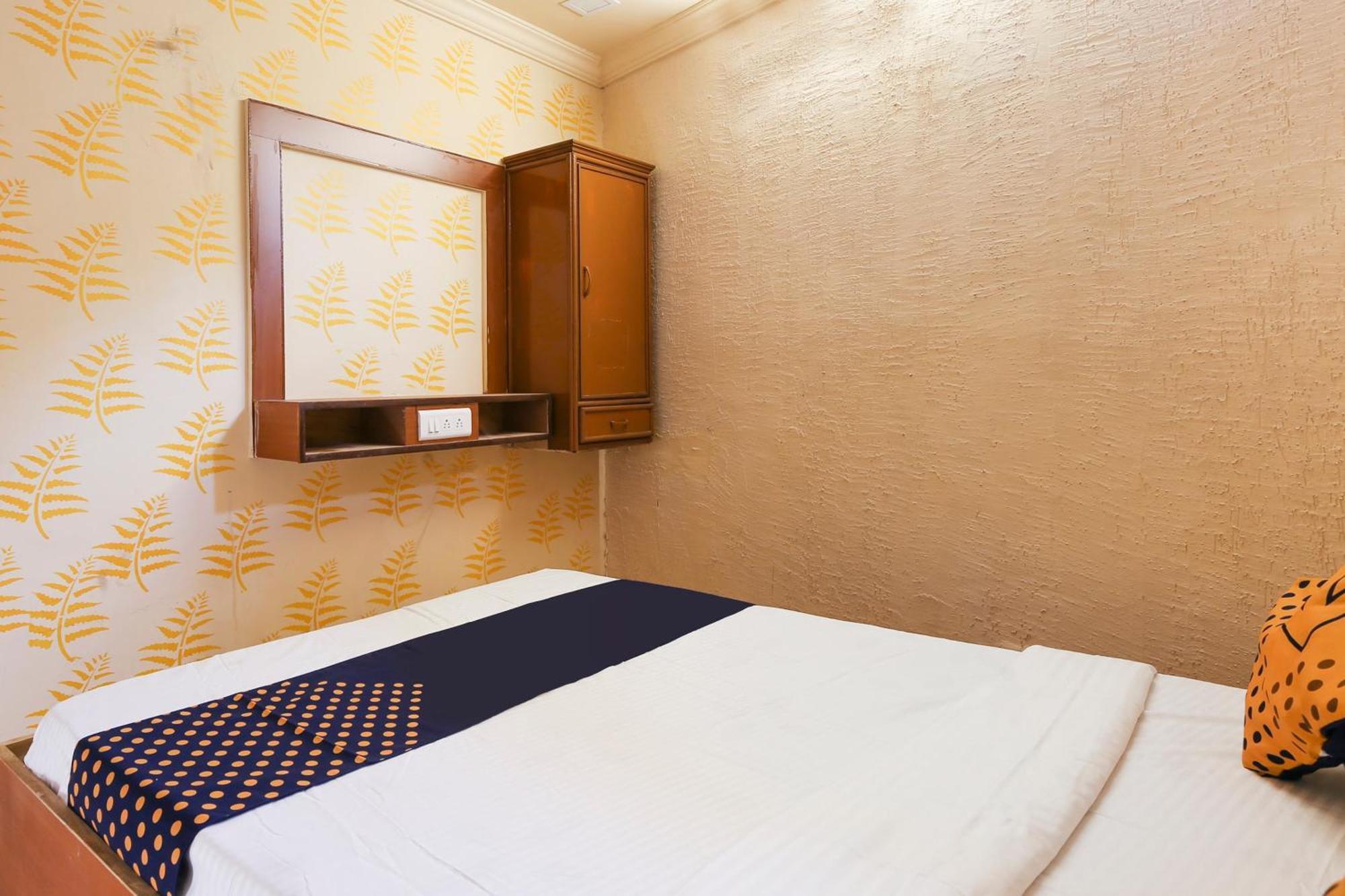 Hotel O Super Guest House Ahmedabad Extérieur photo
